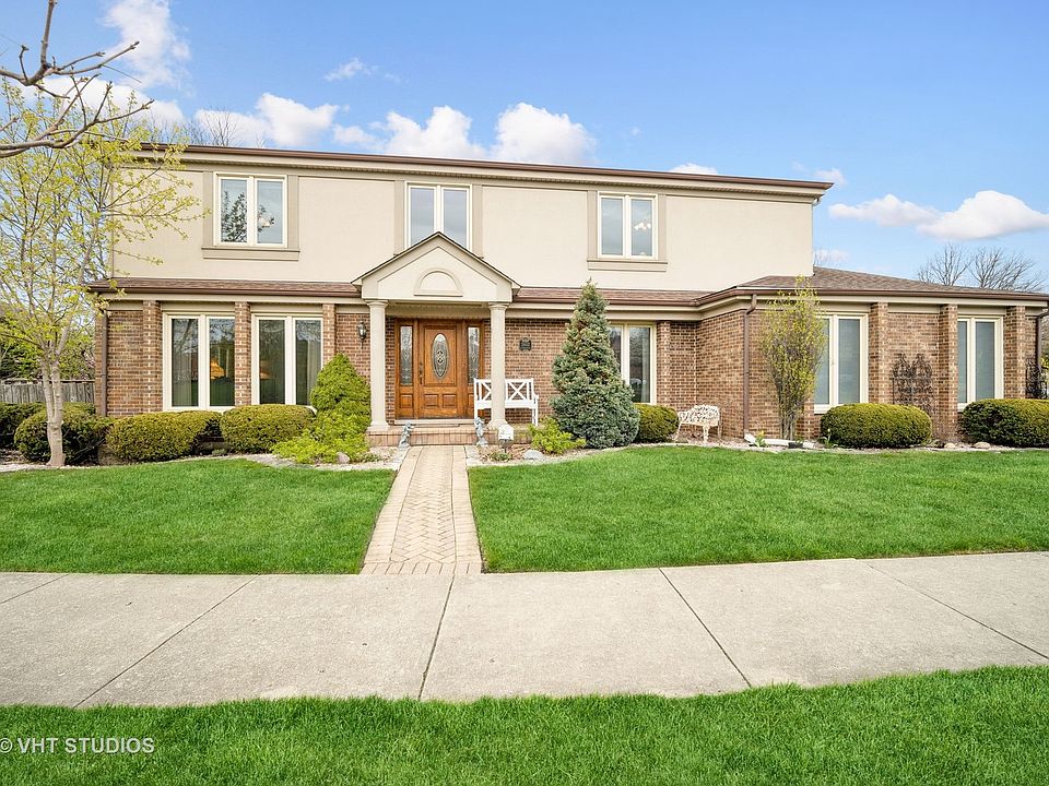 1st image of 2602 E Warwick Ct