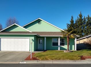 2129 Walnut Grove Ln, Central Pt, OR 97502