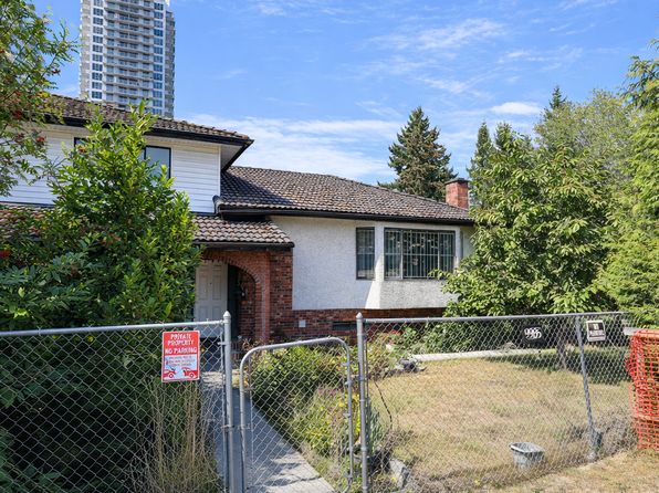 2 bedroom rental in Surrey — photo 16