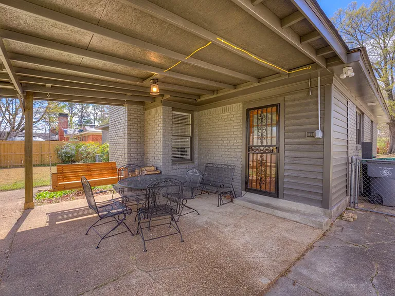 1636 Whitewater Rd — Photo 31