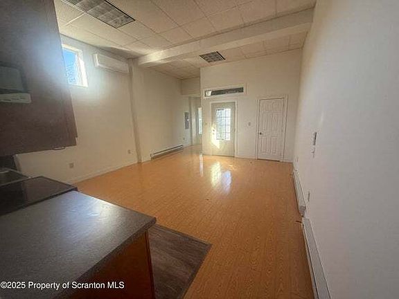 4th image of 486 Hazle Ave #11333647