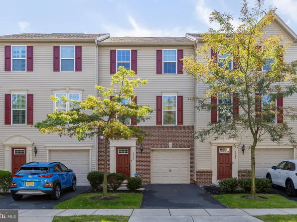 1910 Jakob Ct, Riverton, NJ 08077