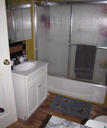 4th image of 248 Grove St