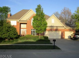 2103 Foxtail Rd, Bloomington, IL 61704