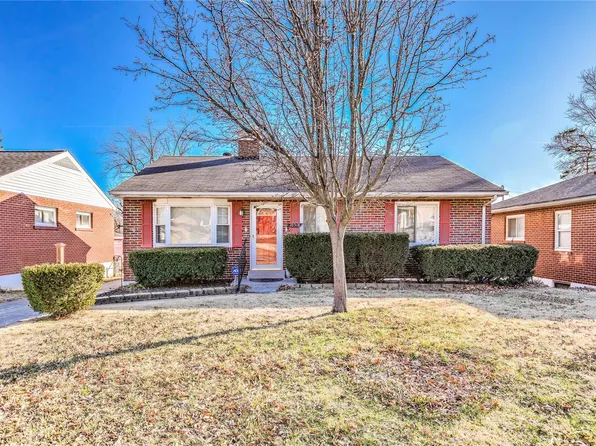 10318 Pineview Ct, Saint Louis, MO 63114