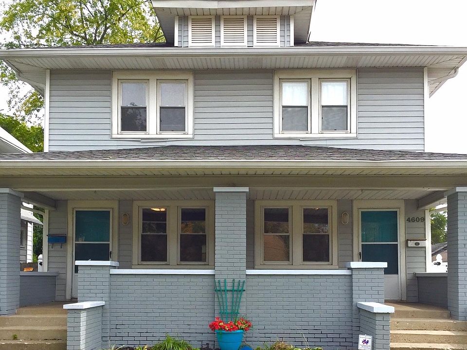 Pretty Front of House