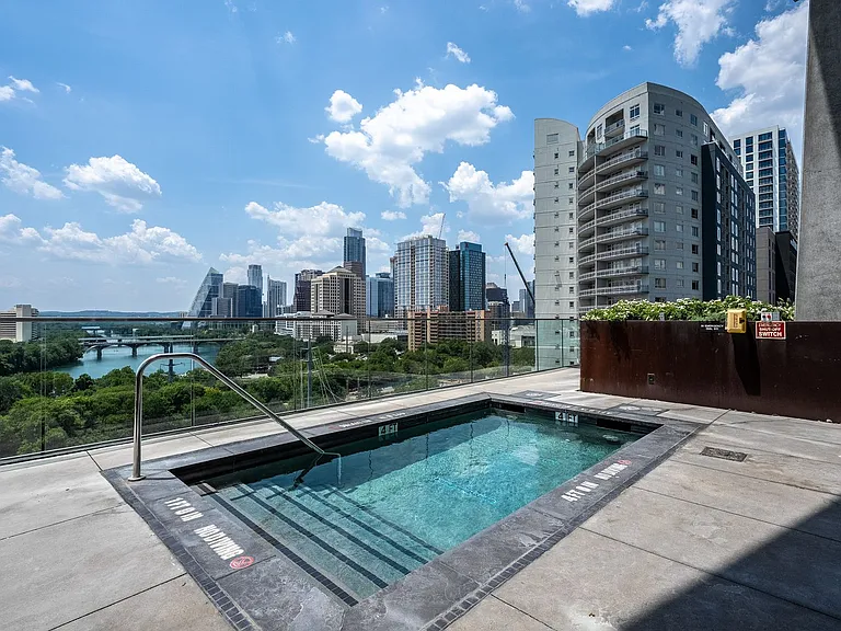70 Rainey St #1703 — Photo 24