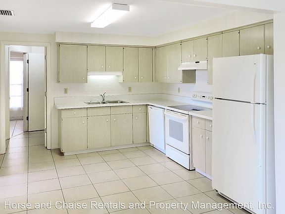 3rd image of 1309 Mango Ave Unit 1