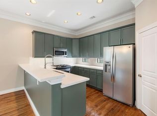 5525 Kiam St, Houston, TX 77007