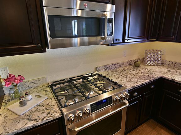 4th image of 9970 N Laurelwood Dr