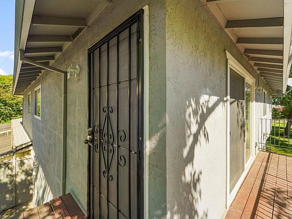 4th image of 122 Del Rio Court #4