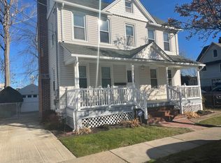 120 S 2nd St APT 2, Lindenhurst, NY 11757