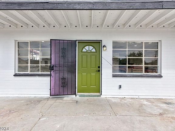4th image of 208 Princeton St