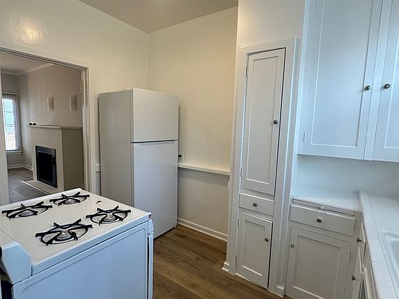 5th image of 1445 N Vista St #14455