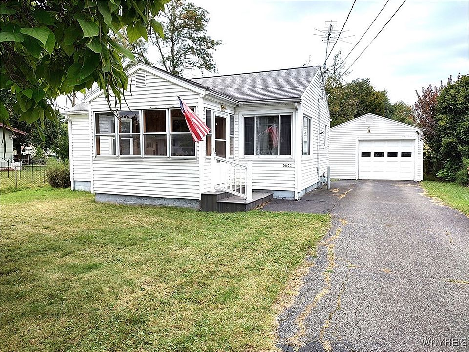 1st image of 6644 Hamilton Dr