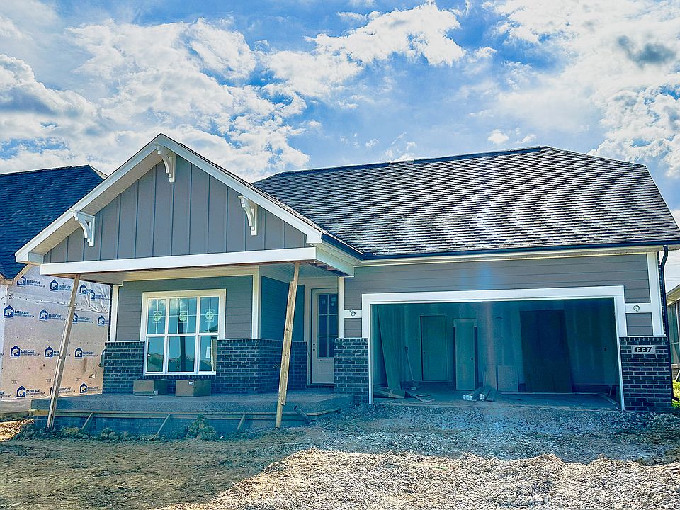 2nd image of 1337 Helm Place Ln