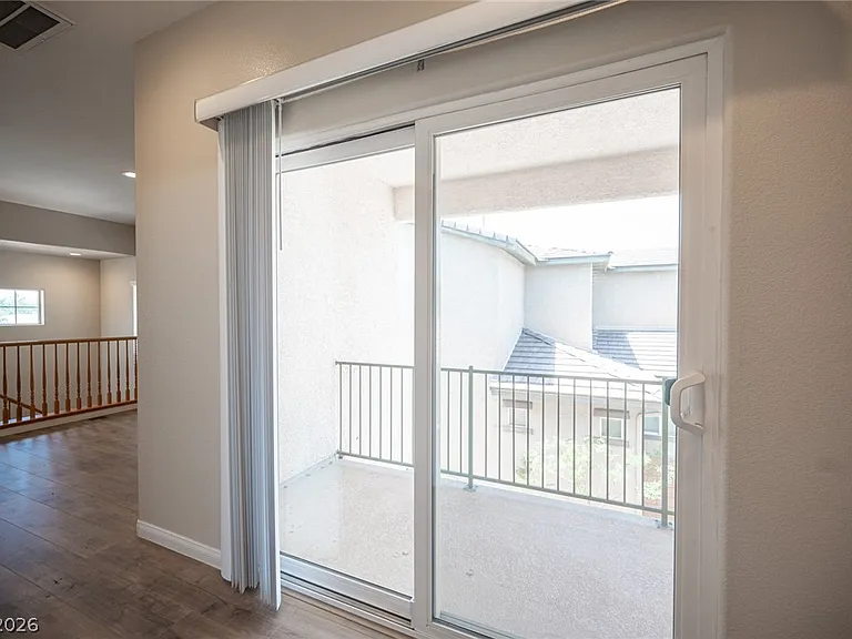 10474 Howling Coyote Ave — Photo 44