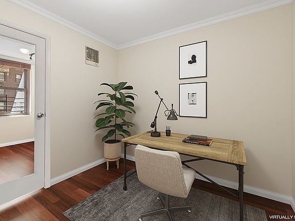 3rd image of 301 E 79th St APT 7L