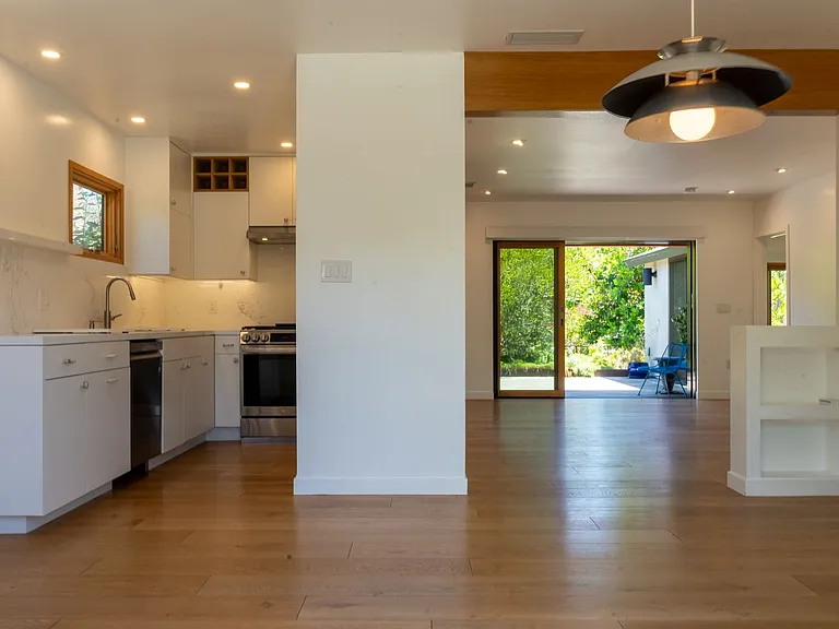 2211 Ashland Ave — Photo 13