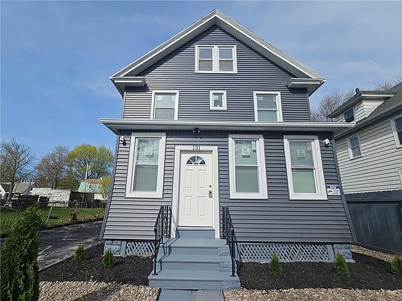 2nd image of 131 Cameron St