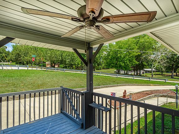 3rd image of 7736 Farmwood Ln