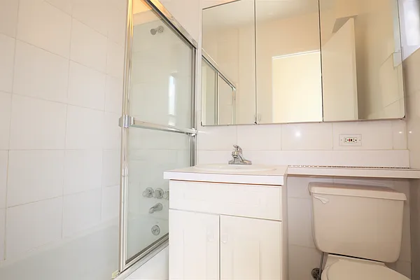 Rented by Corcoran | media 17