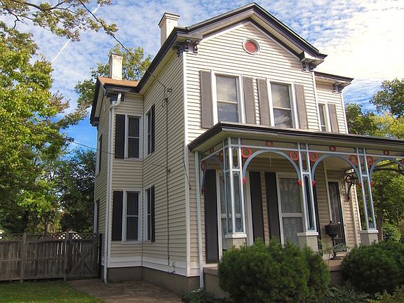 4th image of 114 W Seymour Ave