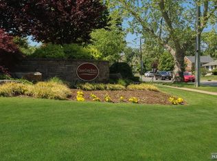 9 Quail Ct #35, Englewood, NJ 07631