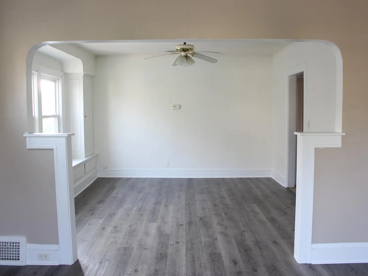 4 bed, 1400 sqft, $1,600 — Photo 3