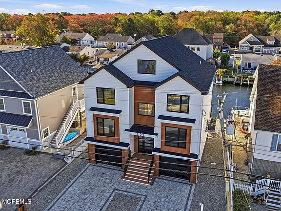 4th image of 1129 Beach Boulevard