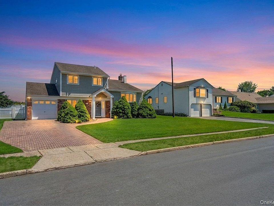 1st image of 12 Sagebrush Lane