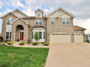 4442 Saddleridge Farm Dr, Saint Louis, MO 63129