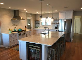 32585 N River Rd, Harrison Township, MI 48045