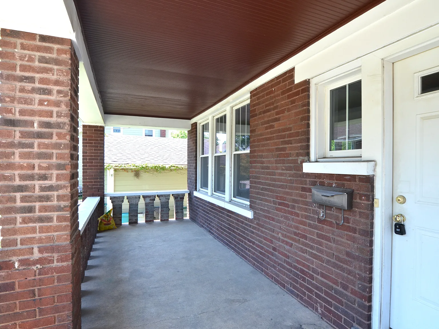 3 bed, 1869 sqft, $2,795 — Photo 2