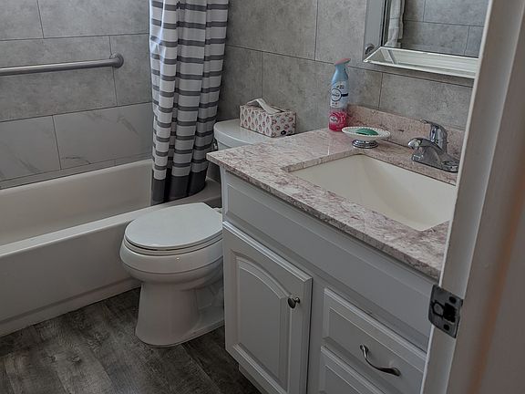 3rd image of 2317 Garfield St APT 1