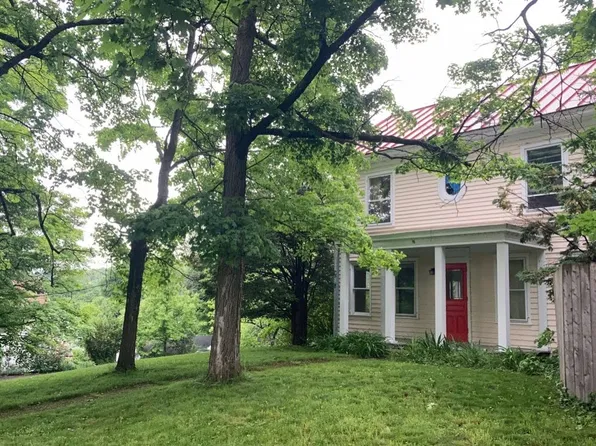 16 Summit St, Philmont, NY 12565