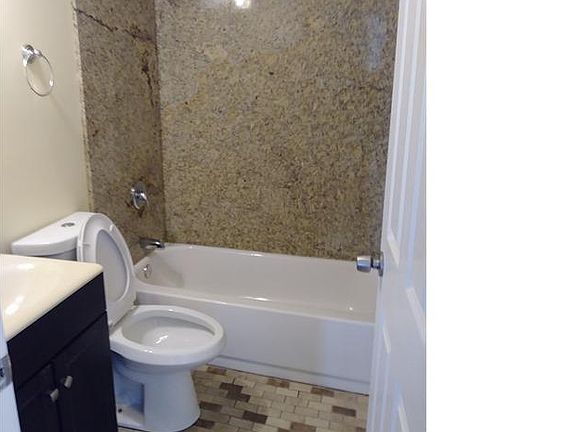 3rd image of 3120 Meriday Ln APT 203
