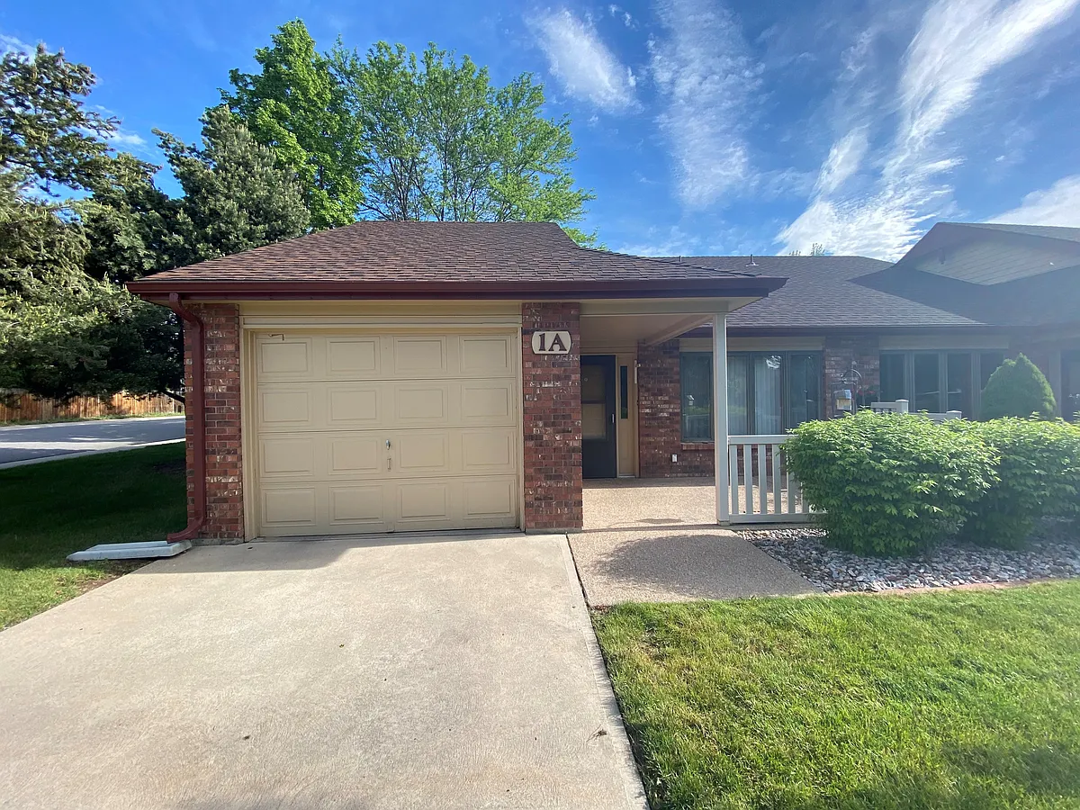 Building Photo - 4560 Larkbunting Dr #1A