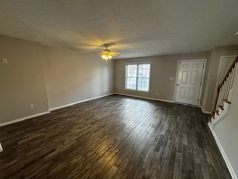 239 Northwynd Cir — Photo 3