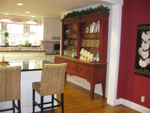 Eat in kitchen