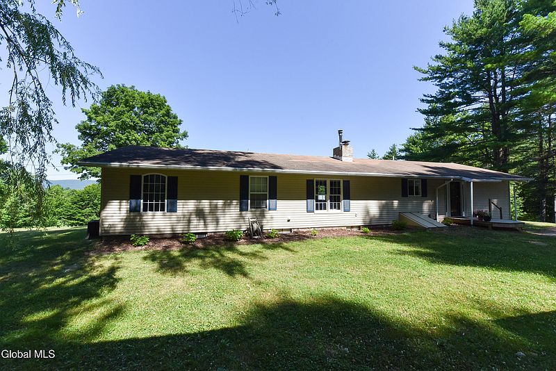 3rd image of 244 Angel Road