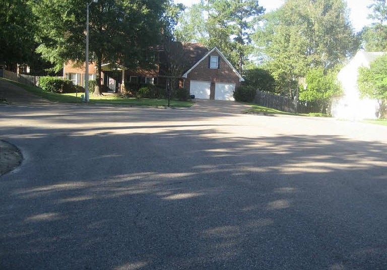 2nd image of 540 Hickory Pl