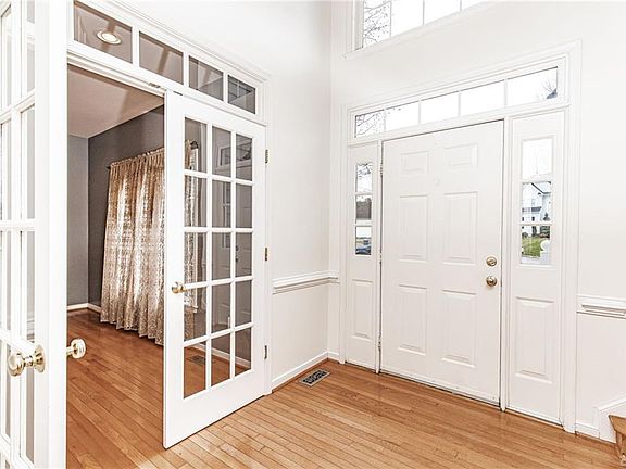 3rd image of 9047 Hopkins Branch Way