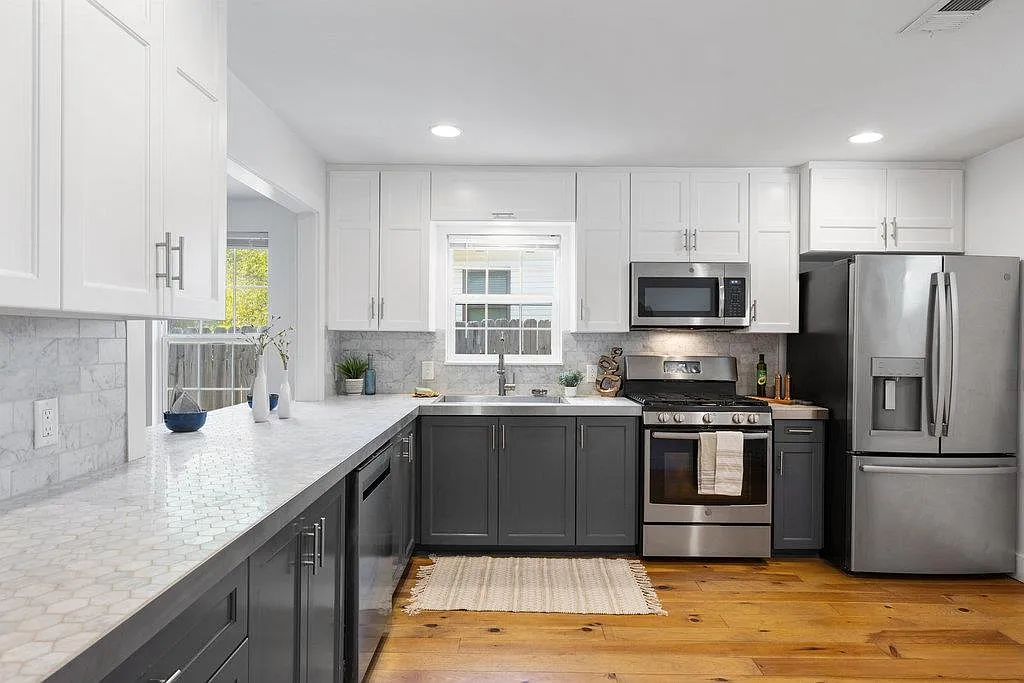 3 bed, 2.0 bath, 1649 sqft, $3,150 — Photo 1