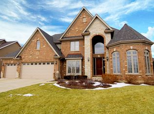 4608 Corktree Rd, Naperville, IL 60564