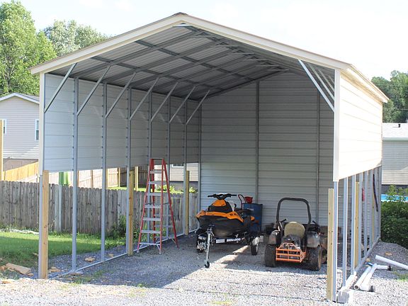 3rd image of 60 Wyoming Dr