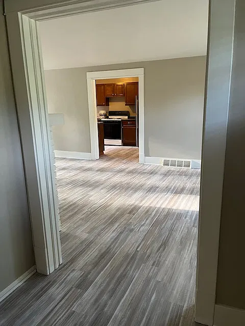 2 bed, 1052 sqft, $1,525 — Photo 3