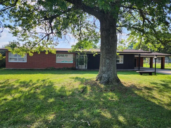 312 S Commercial St, Crocker, MO 65452