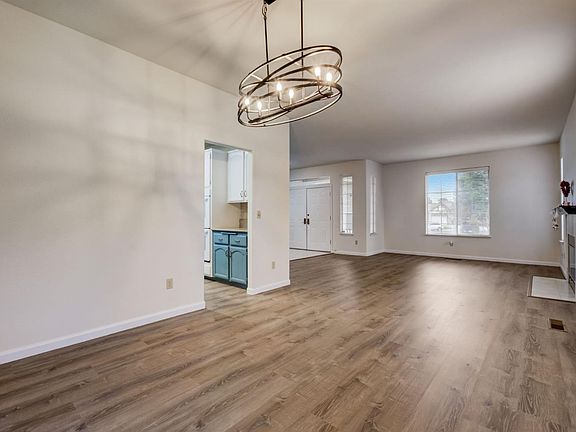 5th image of 337 Fieldstone Court