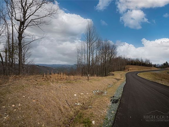 4th image of 147 Angelfire Trail